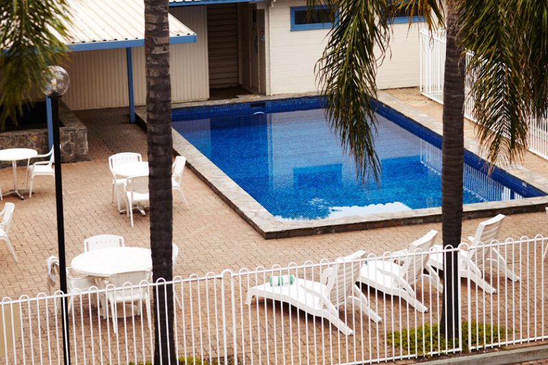 Adelaide Meridien - Swimming Pool HERO