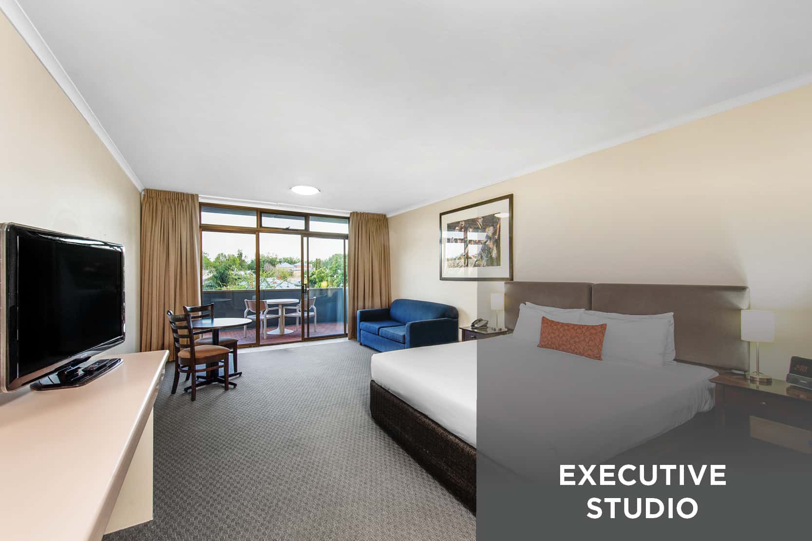 Executive Studio Adelaide Meridien Hotel & Apartments